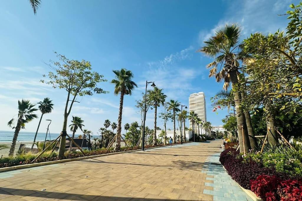 Room City Estepona Estudio Mar מראה חיצוני תמונה