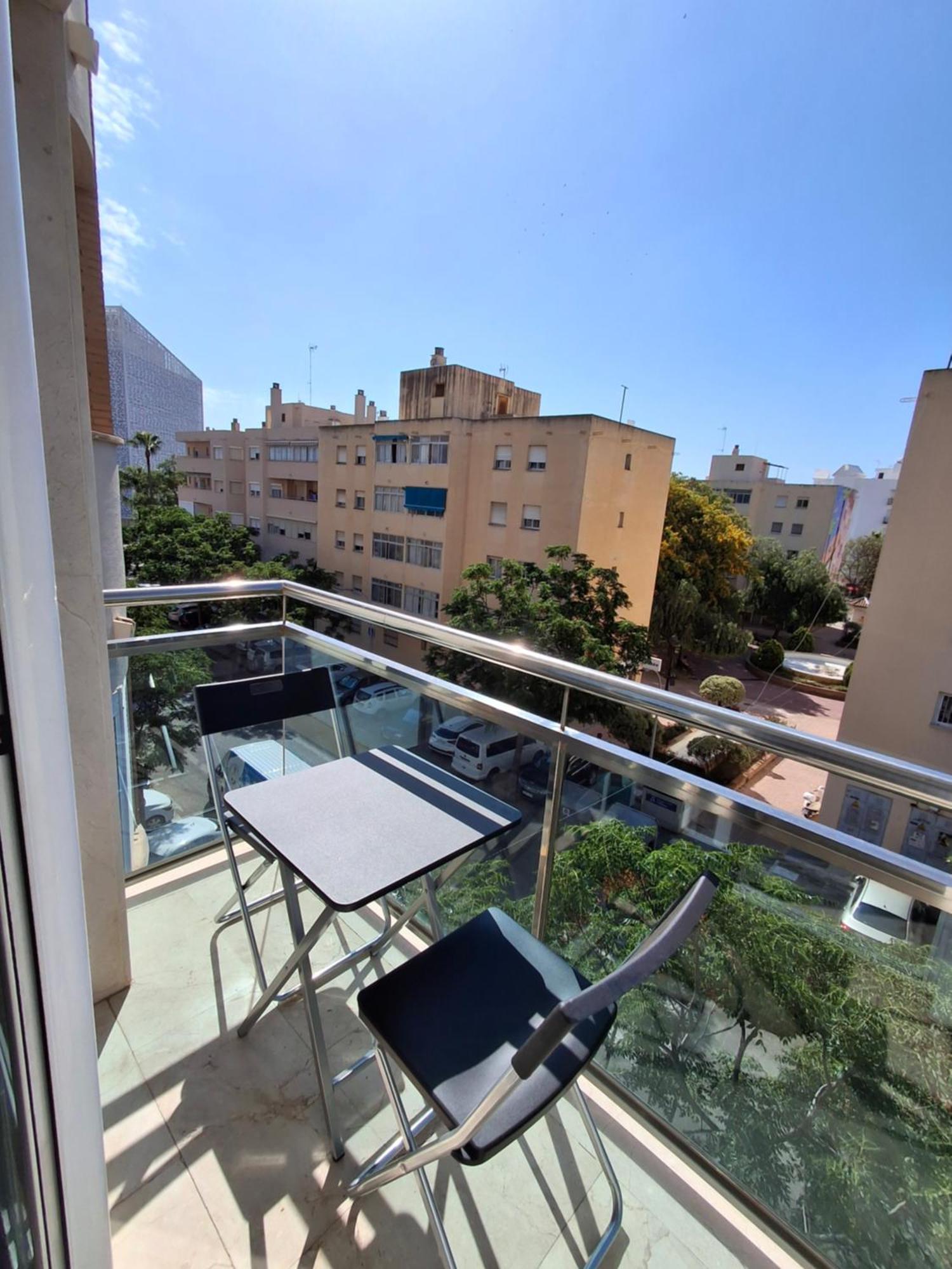 Room City Estepona Estudio Mar מראה חיצוני תמונה